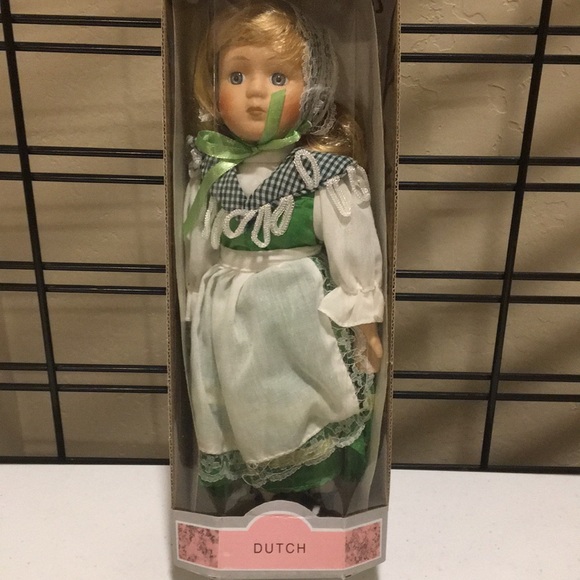 Dollar General Toys Nib Vintage Doll From Around The World
